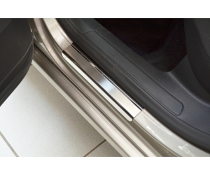  Накладки на внутренние пороги для Alfa Romeo Spider 2006+ (Nata-Niko, P-AR06)