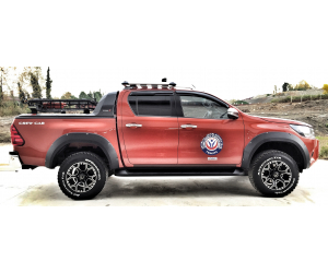  Расширители арок (с болтами) для Toyota Hilux 2015+ (Safari, FTB.THL.15)