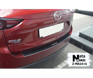  Накладка с загибом на задний бампер (карбон) для Mazda CX-5 2017+ (NataNiko, Z-MA14+k)