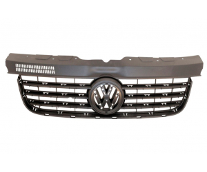  Решетка радиатора (черн. с отвертст. под молдинг) для Volkswagen Transporter (T5) 2003-2009 (Avtm, 1895689915)