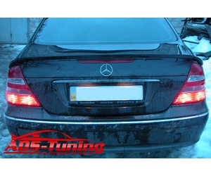  Задний спойлер на крышку багажника "сабля" для Mercedes W211 (Ad-Tuning, MW211ZS1)
